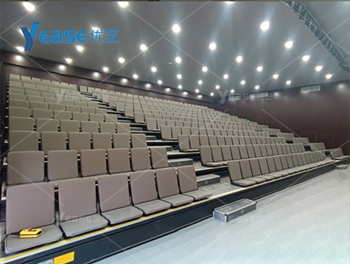 北京平谷峪口中學多功能廳